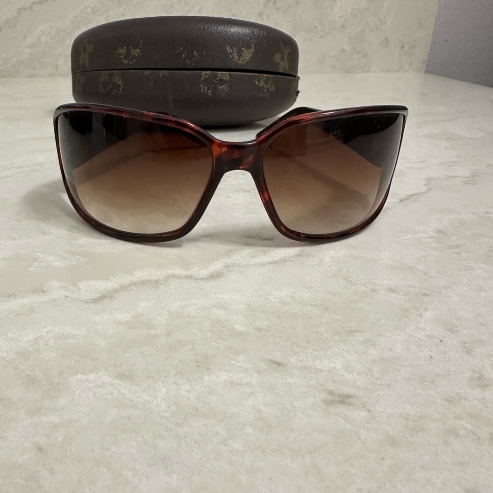 Dana Buchman Brown Sunglasses with Tinted Lenses - Picture 3 of 6